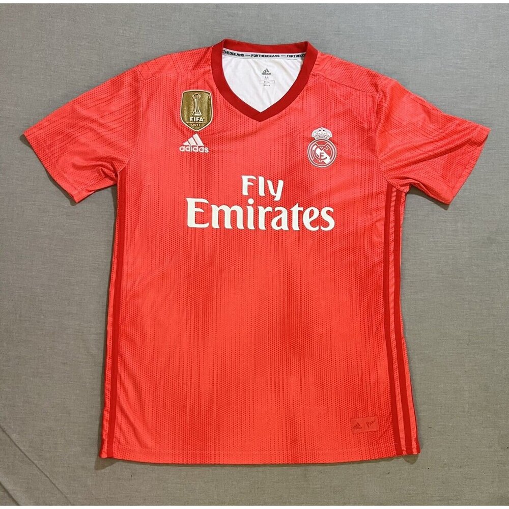 Adidas Fly Emirates FIFA World Champions 2017 Blank Soccer Jersey Mens Medium‎